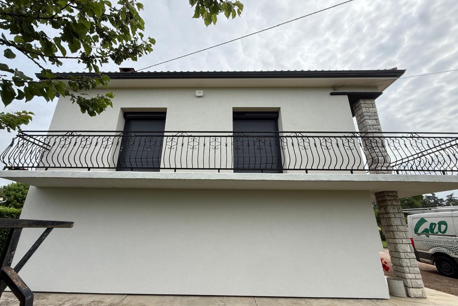 Rénovation énergétique à Bonrepos-Riquet 31590 : ITE et volets roulants solaires par des artisans RGE