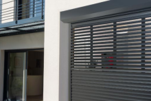 Notre zone d'activité pour ce service Installation de baie vitrée en aluminium design contemporain avec motorisation électrique et domotique pour particuliers