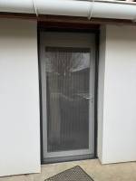 Notre zone d'activité pour ce service Installation de portes de garage sectionnelles en aluminium design contemporain pour particuliers et copropriétés